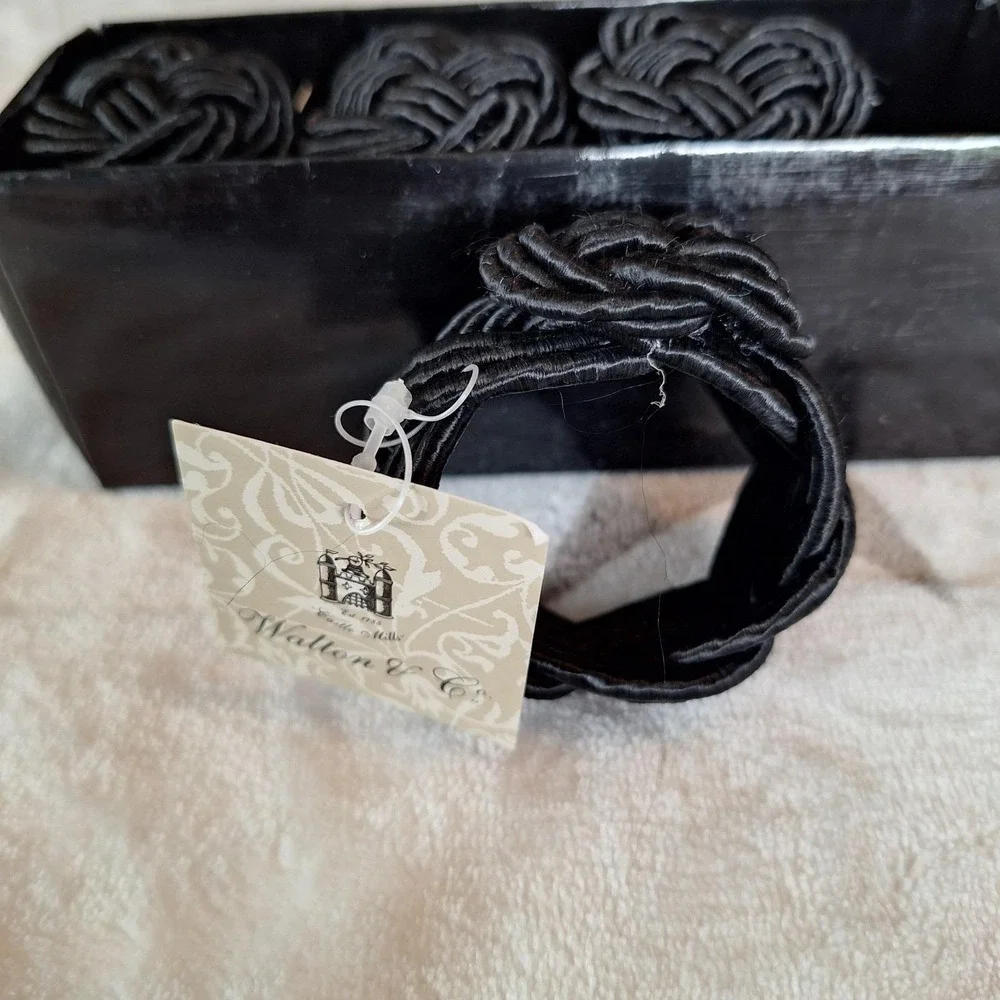 Vintage Walton & Co. Set of 4 Black Twisted Knot Rope Napkin Rings Tableware